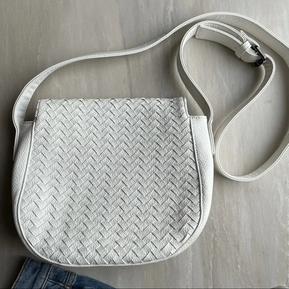 White crossbody bag - Picture 2 of 6